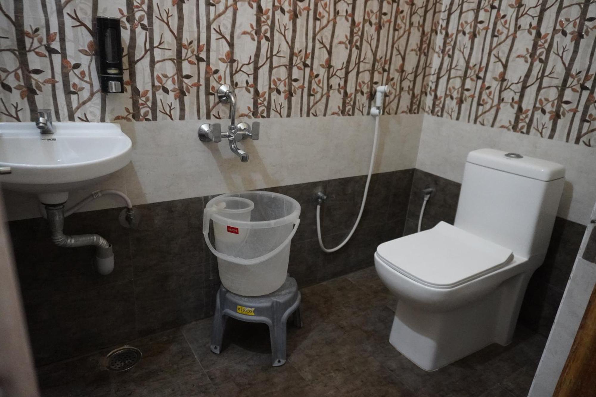 Tirumala Premium Home Stay تيروباتي المظهر الخارجي الصورة