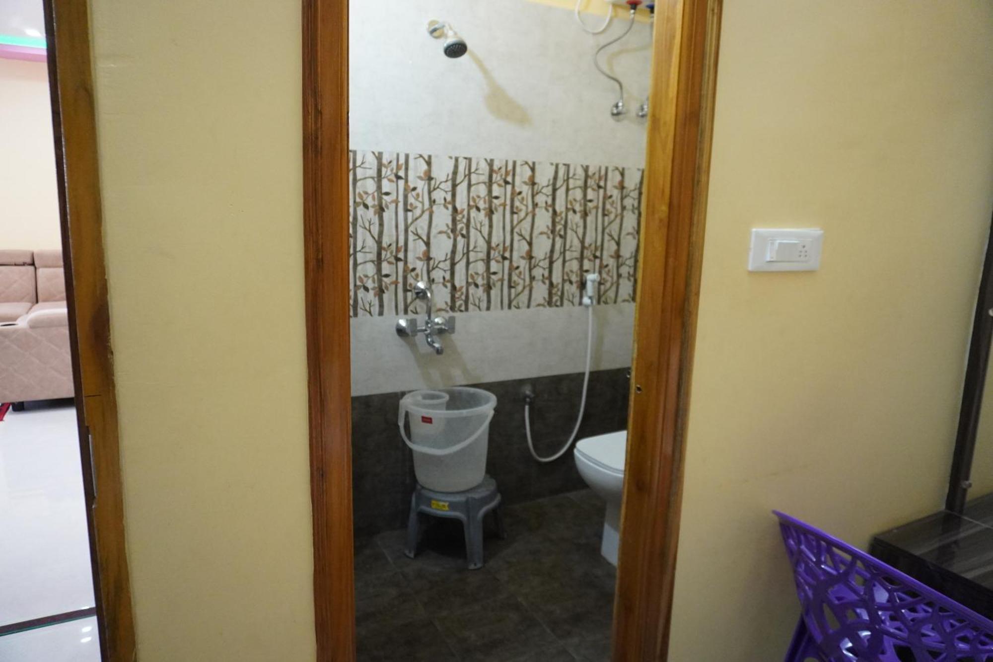 Tirumala Premium Home Stay تيروباتي المظهر الخارجي الصورة